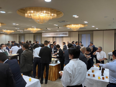 懇親会